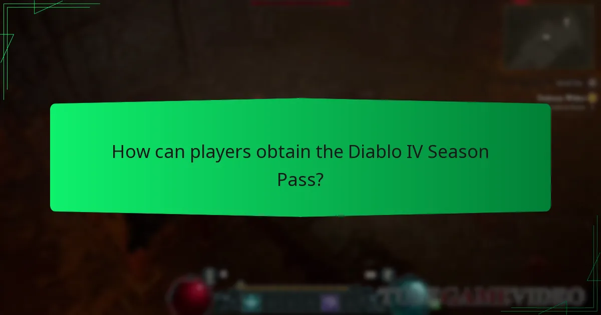 What types of rewards are available in the Diablo IV Season Pass?
